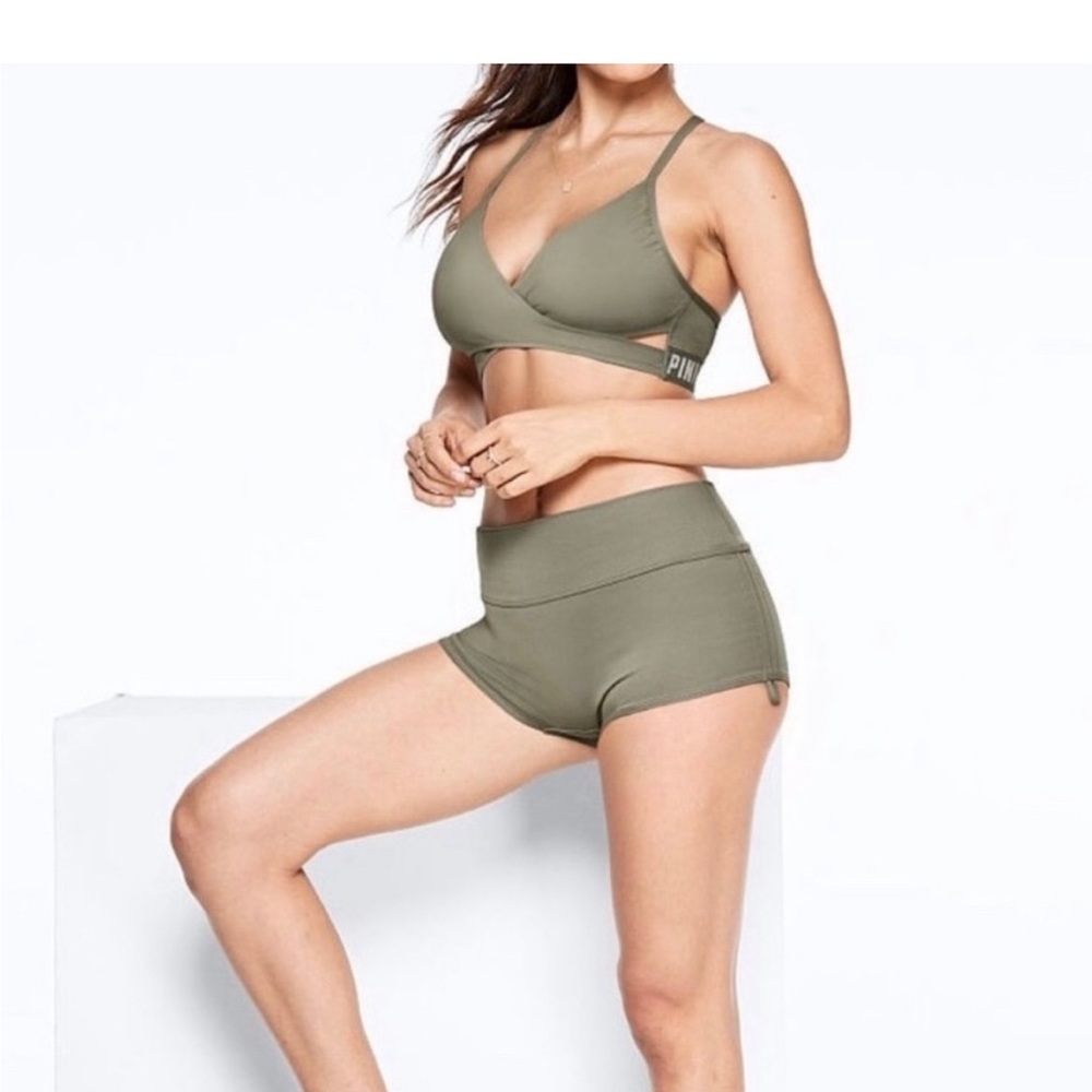 💚Victoria's Secret PINK- Sport Gym to Swim Set (Bra and Short) Small NWT